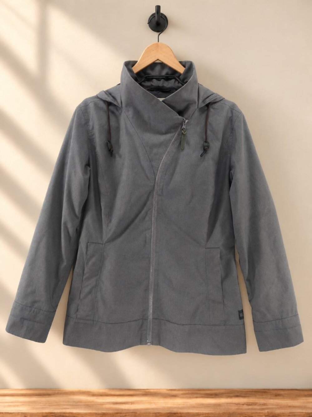 🇨🇦 MEC, Sidestreet Rain Jacket, Asymmetrical Zip, Grey, Women’s Medium